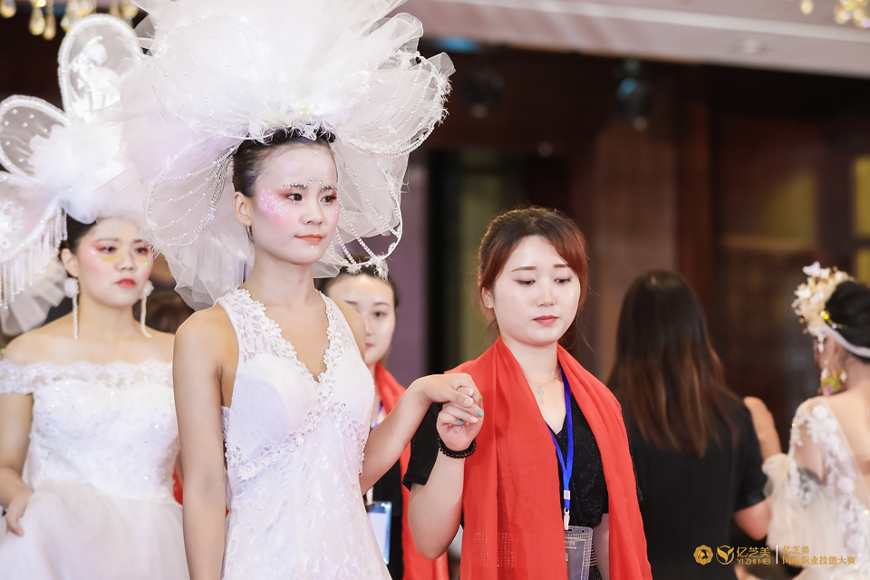 从零开始学化妆  学好化妆大概需要多久呢