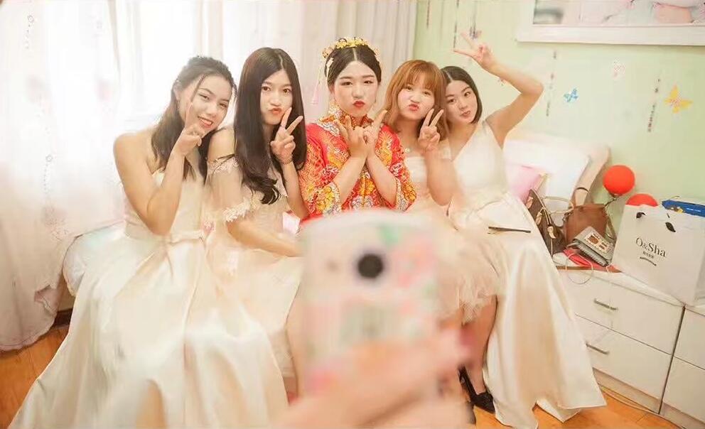 爱美千色分享：大婚当前之如何巧妙补救异样肤质_新娘妆跟妆