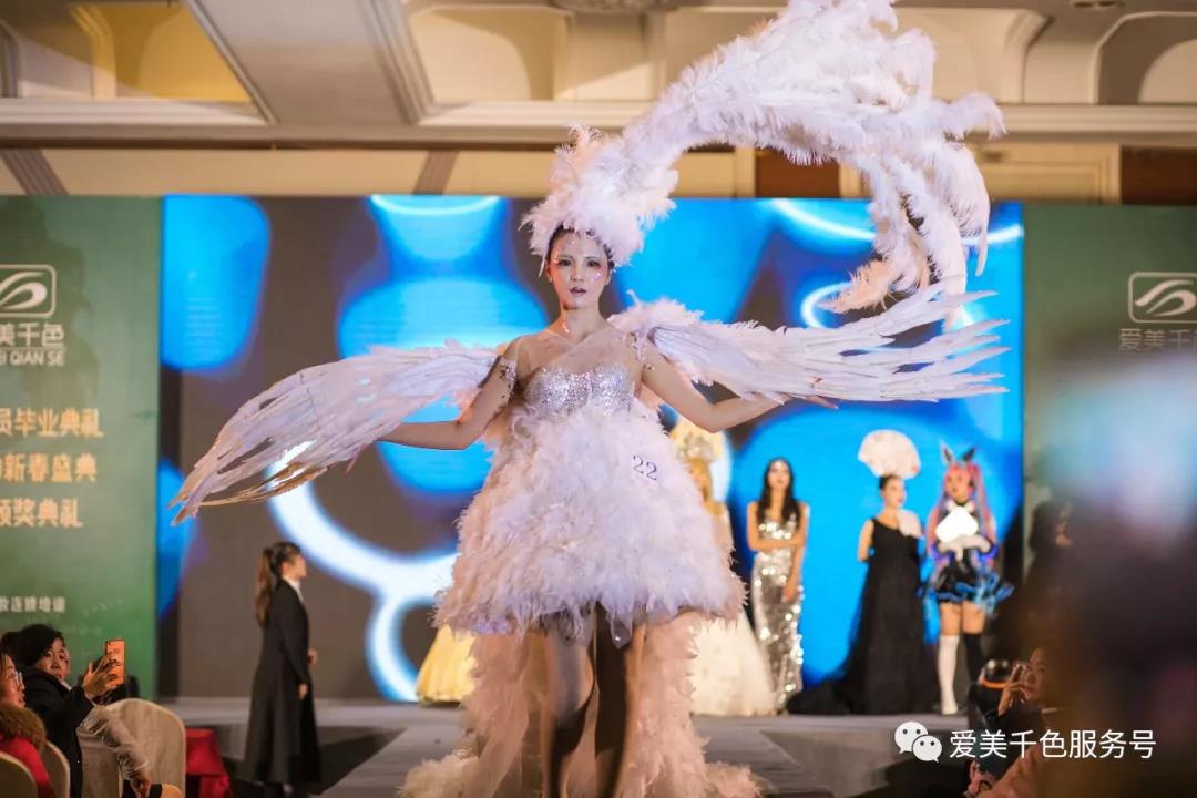 千色美容顾问分享：脸上总是长痘痘怎么消除，教你如何调理去掉痘痘