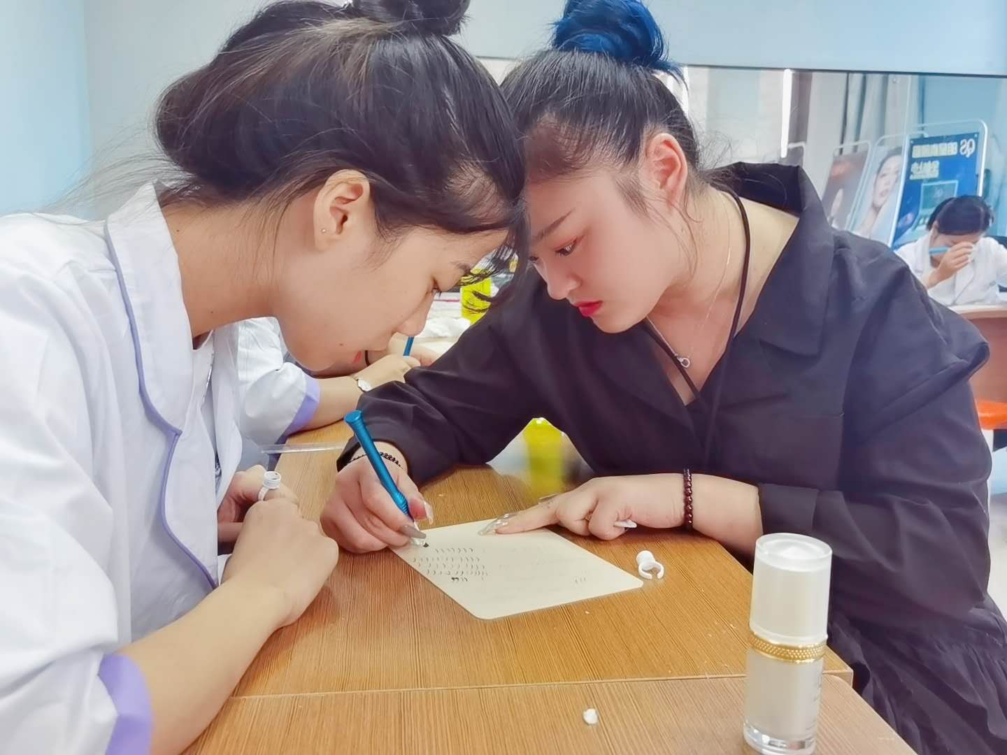 如何解决新手做雾眉最容易犯的误区